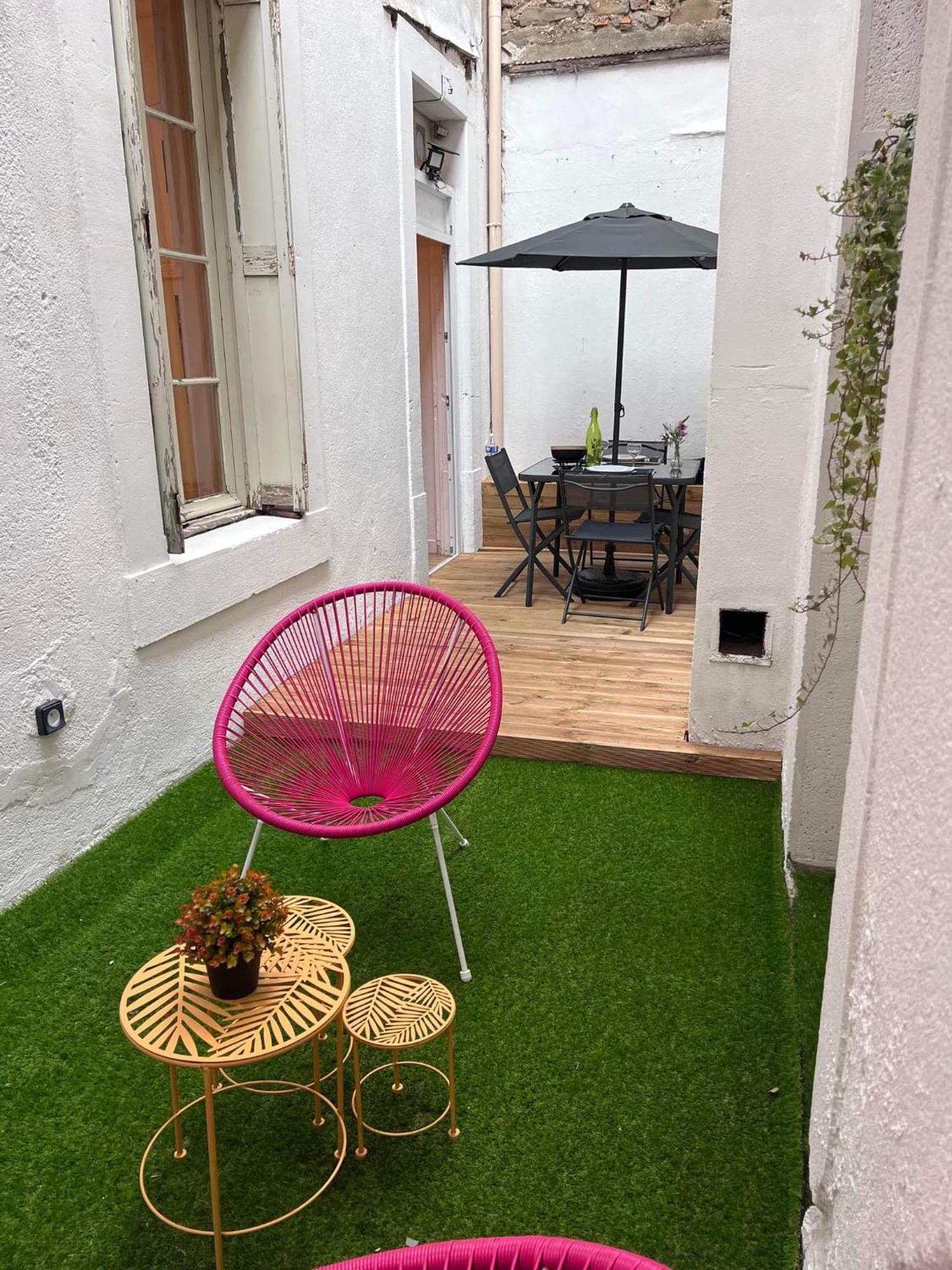 Charmant Appartement Climatise Aux Pieds De La Cite Carcassonne Exterior foto